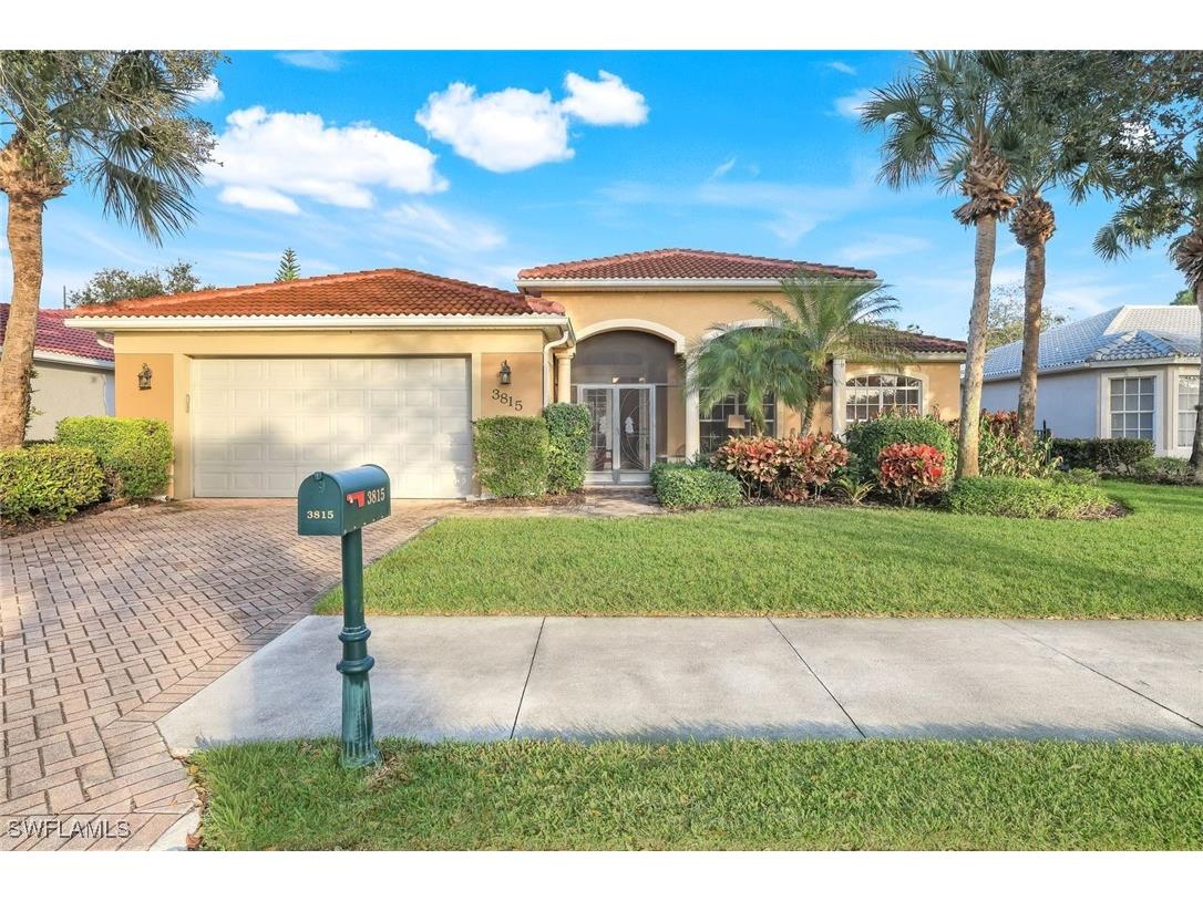 3815 Recreation Lane Naples FL 34116 225084086 image1