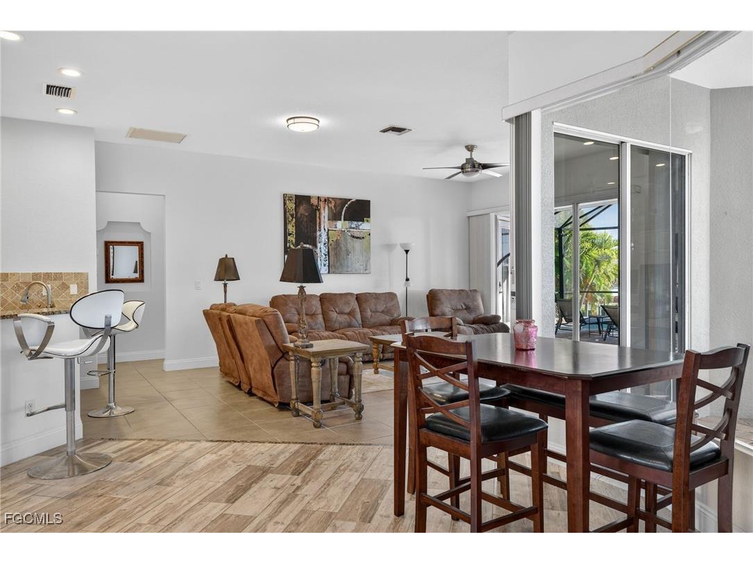 3815 Surfside Boulevard Cape Coral FL 33914 2026004413 image12
