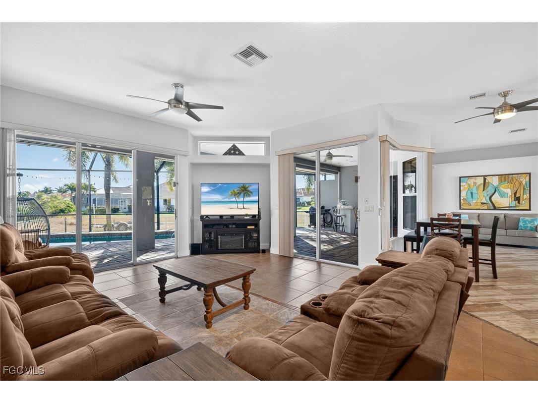 3815 Surfside Boulevard Cape Coral FL 33914 2026004413 image15