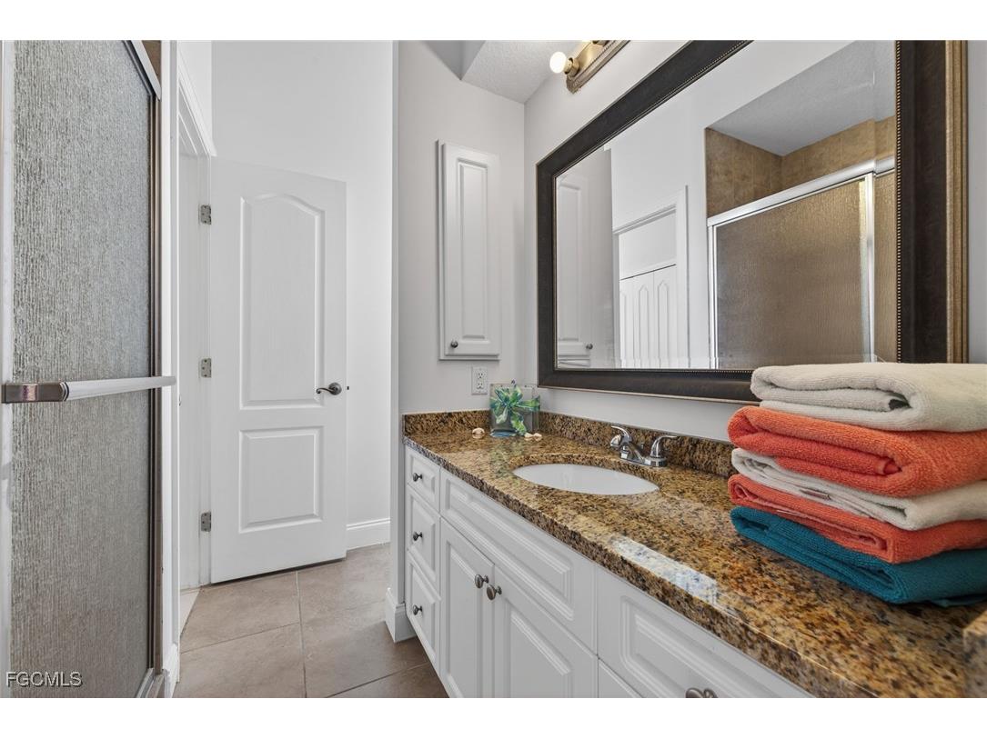 3815 Surfside Boulevard Cape Coral FL 33914 2026004413 image23