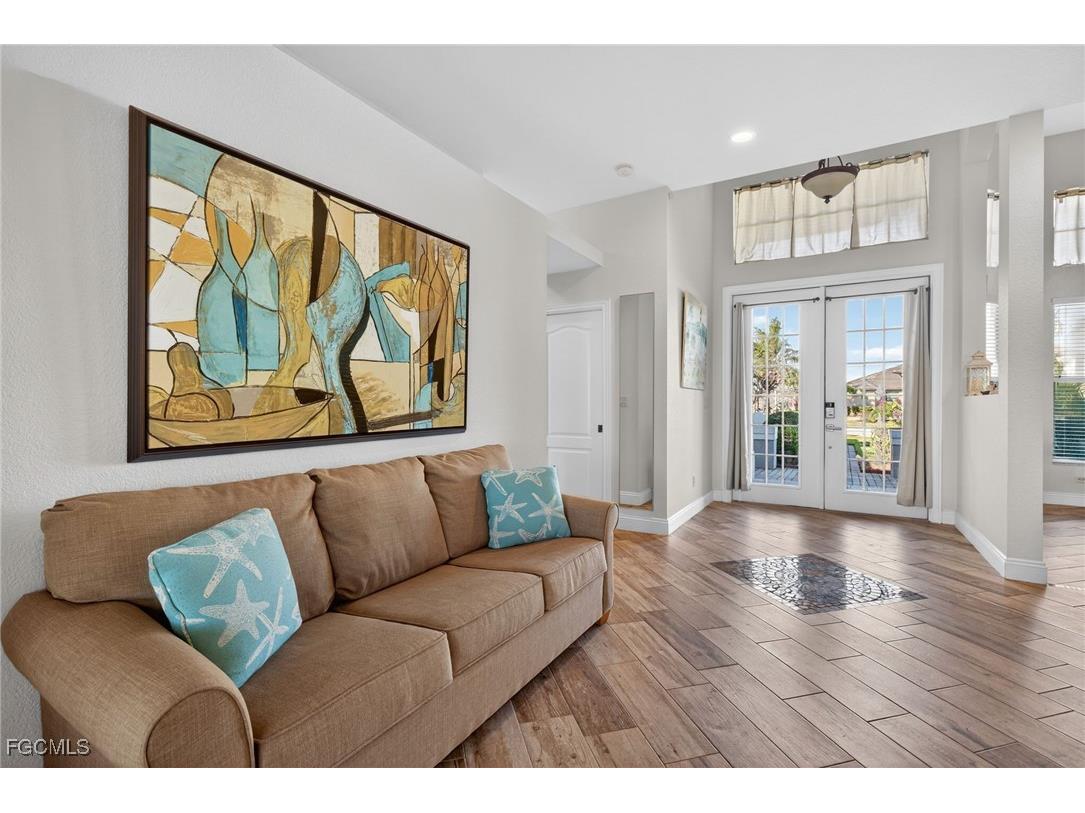 3815 Surfside Boulevard Cape Coral FL 33914 2026004413 image3