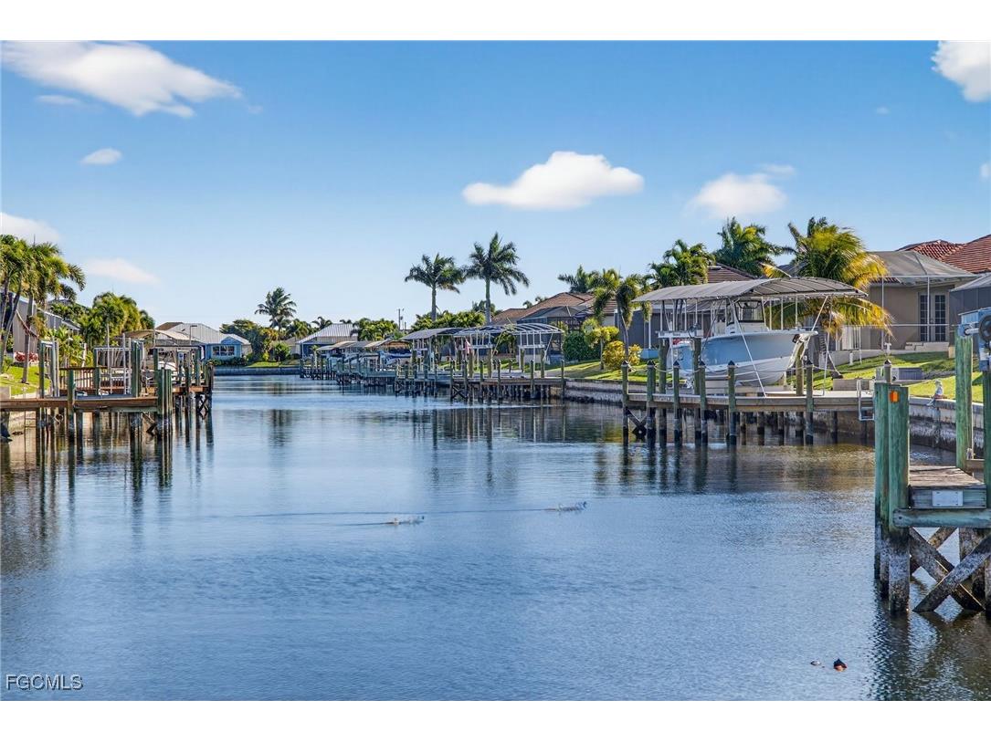 3815 Surfside Boulevard Cape Coral FL 33914 2026004413 image30