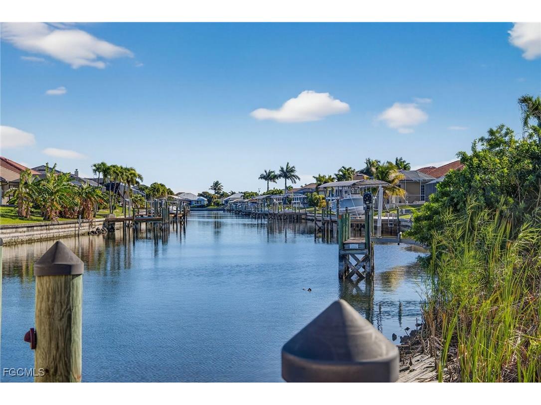 3815 Surfside Boulevard Cape Coral FL 33914 2026004413 image31