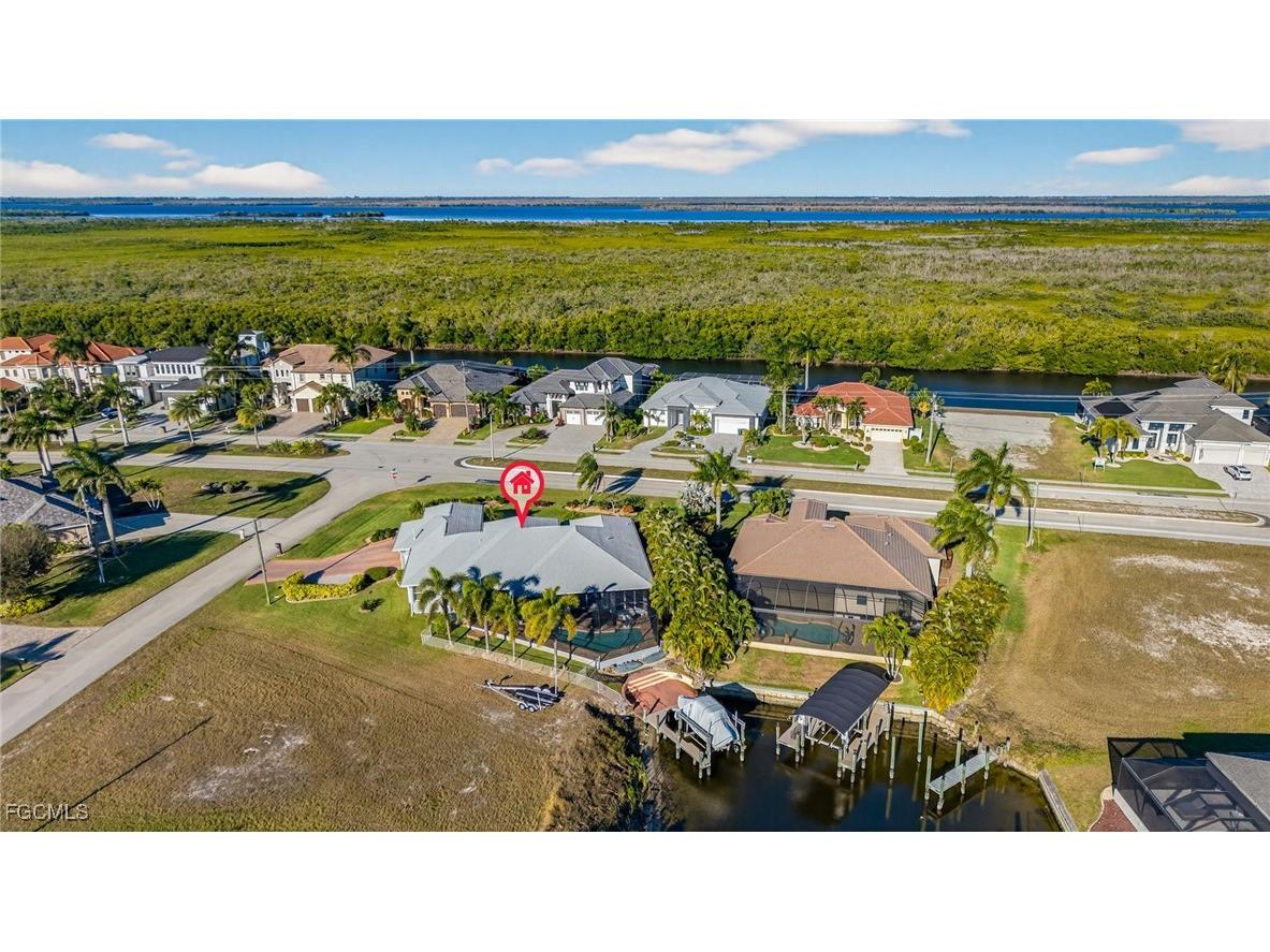 3815 Surfside Boulevard Cape Coral FL 33914 2026004413 image34