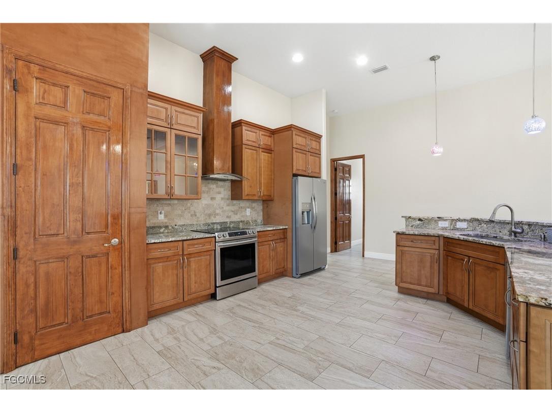 3816 NW 32nd Place Cape Coral FL 33993 2025023144 image13