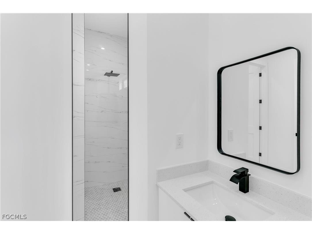 3817 NW 40th Street Cape Coral FL 33993 2026007249 image17