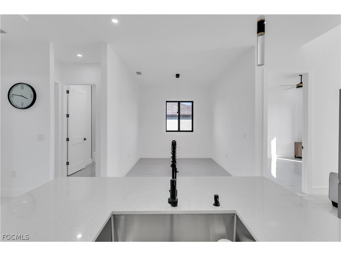 3817 NW 40th Street Cape Coral FL 33993 2026007249 image2