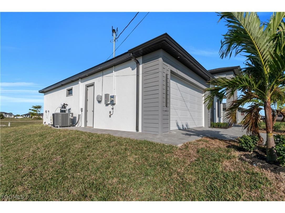 3817 NW 40th Street Cape Coral FL 33993 2026007249 image21