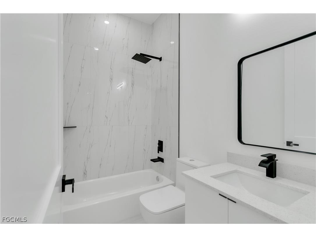 3817 NW 40th Street Cape Coral FL 33993 2026007249 image5