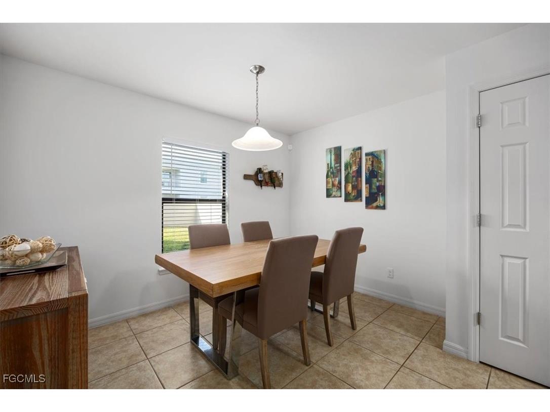 3818 SW 15th Place Cape Coral FL 33914 2025024955 image12