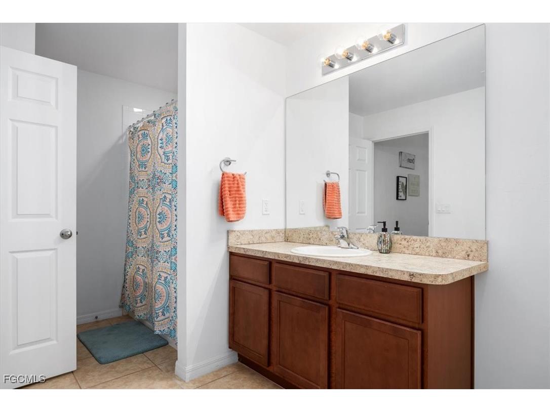 3818 SW 15th Place Cape Coral FL 33914 2025024955 image16