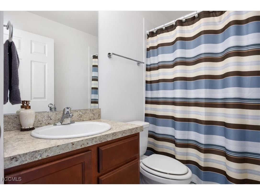 3818 SW 15th Place Cape Coral FL 33914 2025024955 image20