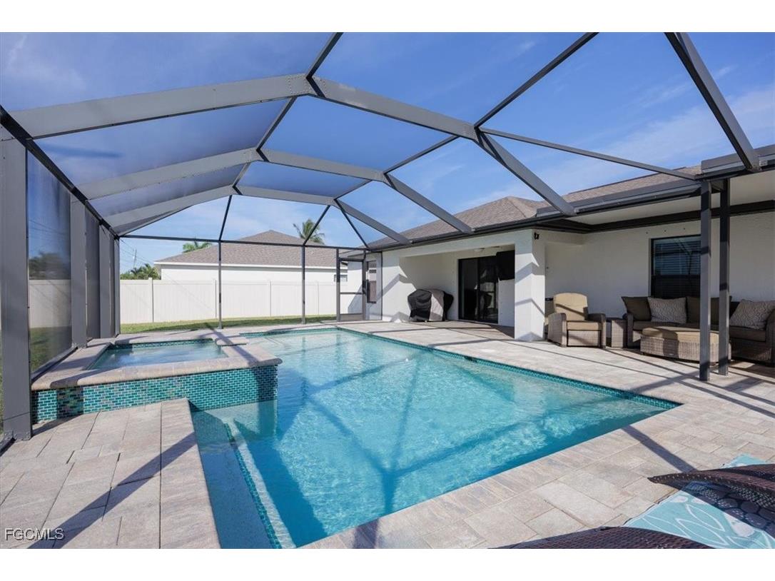 3818 SW 15th Place Cape Coral FL 33914 2025024955 image23