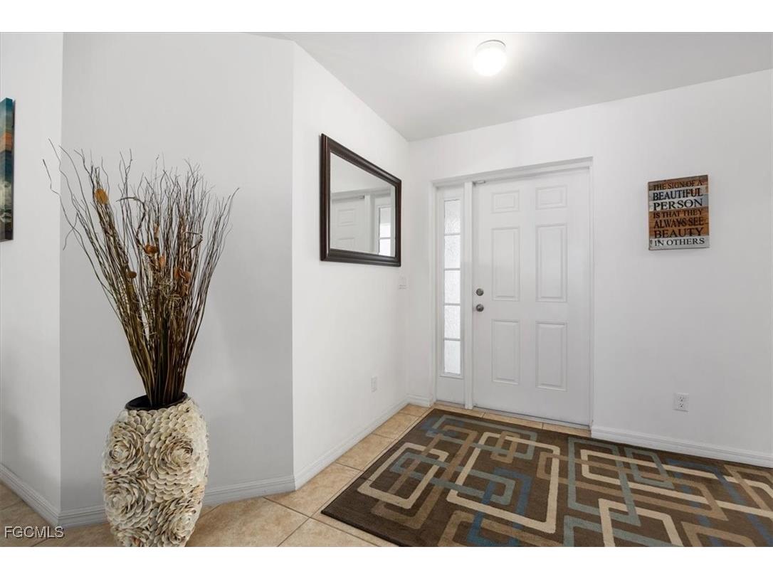 3818 SW 15th Place Cape Coral FL 33914 2025024955 image3