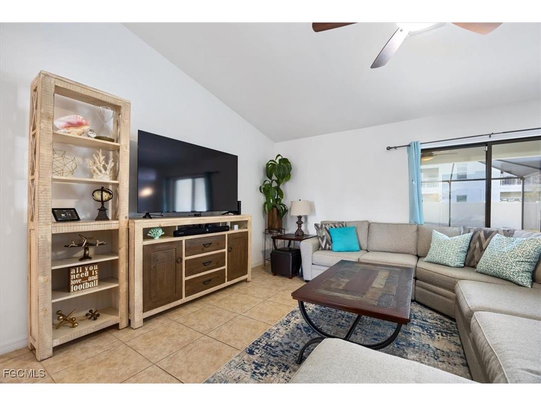 3818 SW 15th Place Cape Coral FL 33914 2025024955 image4