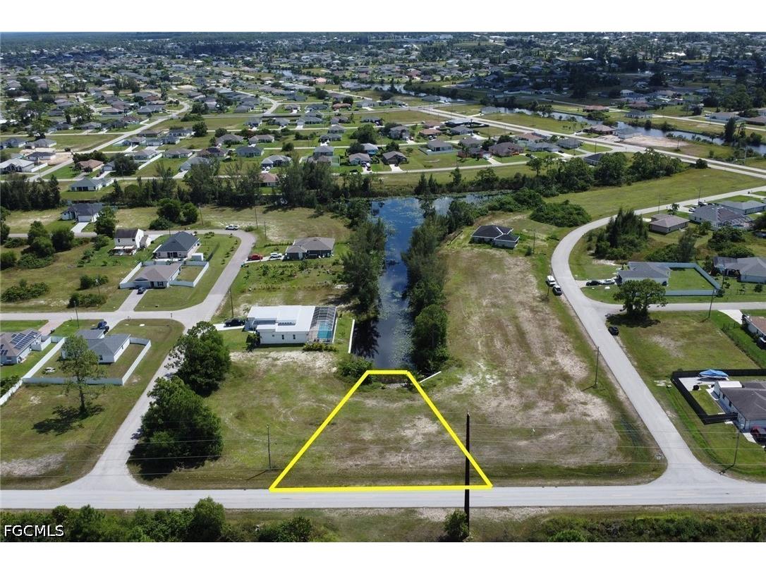 3819 Andalusia Boulevard Cape Coral FL 33909 2026029127 image1