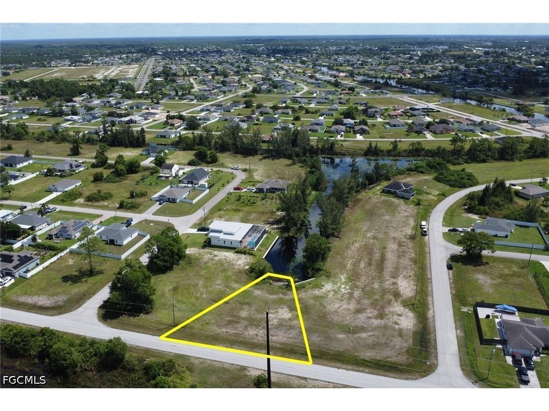 3819 Andalusia Boulevard Cape Coral FL 33909 2026029127 image2
