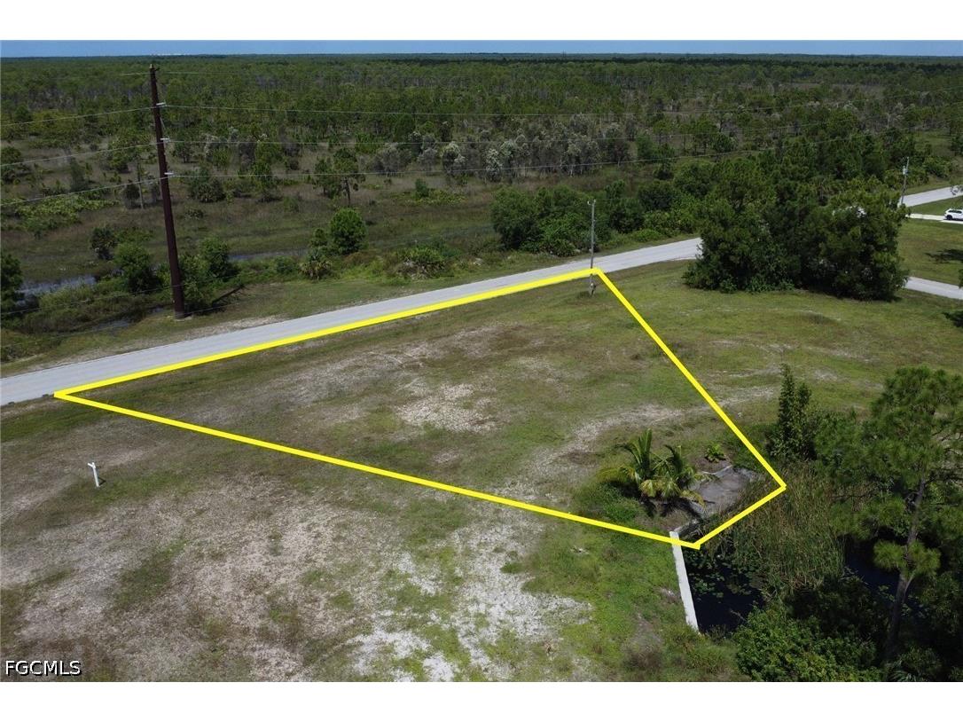 3819 Andalusia Boulevard Cape Coral FL 33909 2026029127 image3