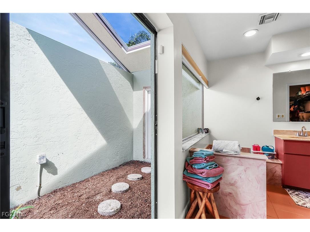 3819 SE 18th Place Cape Coral FL 33904 2026008426 image17