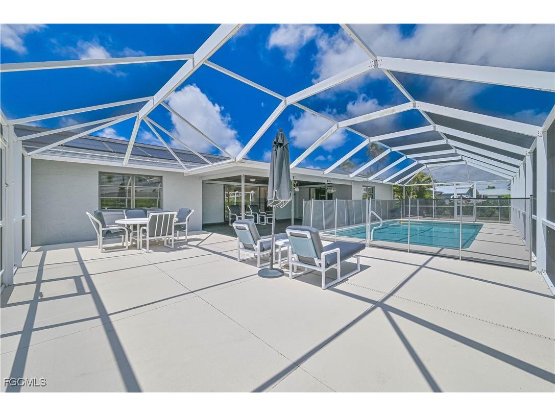 3819 SE 2nd Avenue Cape Coral FL 33904 2025015617 image26