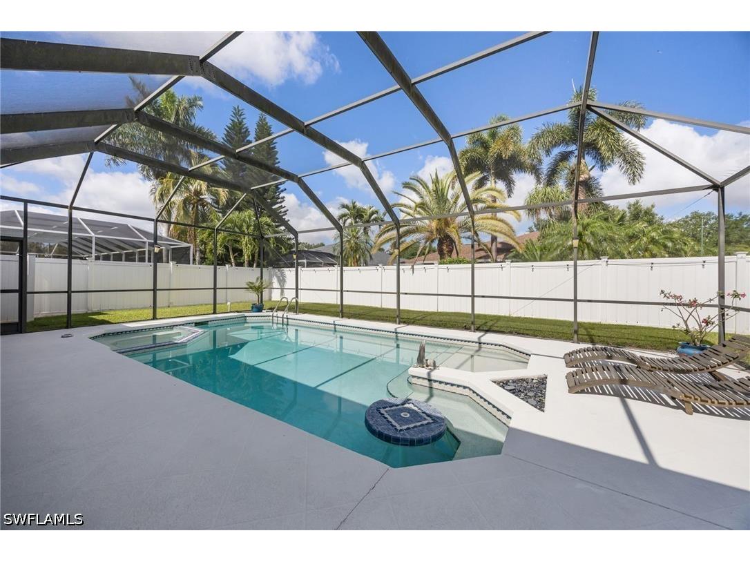 382 Burnt Pine Drive Naples FL 34119 226019313 image24