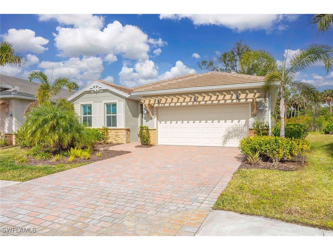 382 Deauville Loop Naples FL 34114 225008811 image1