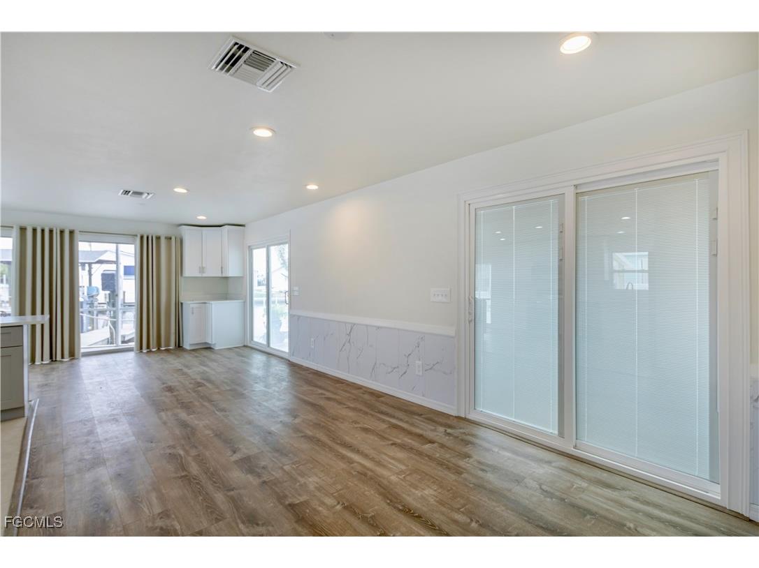 3820 Coconut Drive Saint James City FL 33956 2025015872 image12