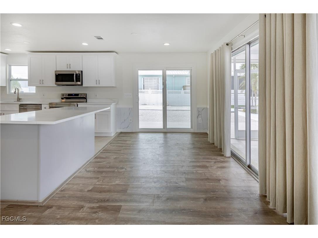 3820 Coconut Drive Saint James City FL 33956 2025015872 image24