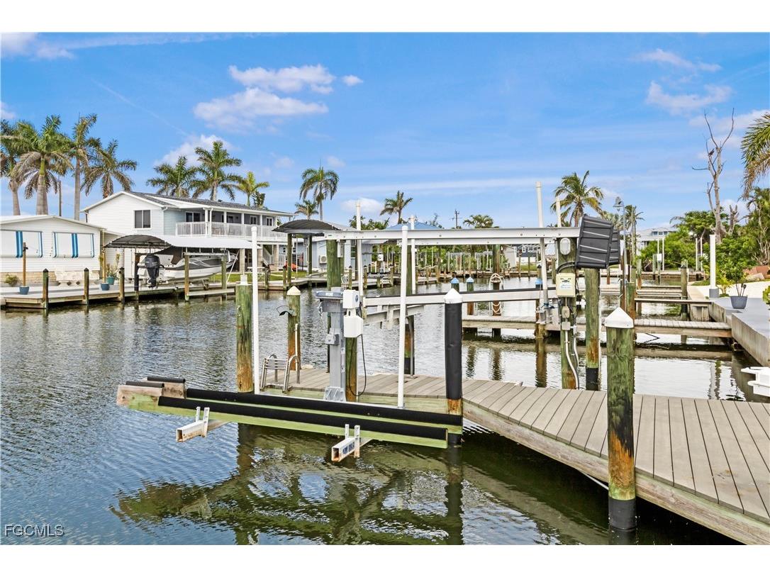 3820 Coconut Drive Saint James City FL 33956 2025015872 image37