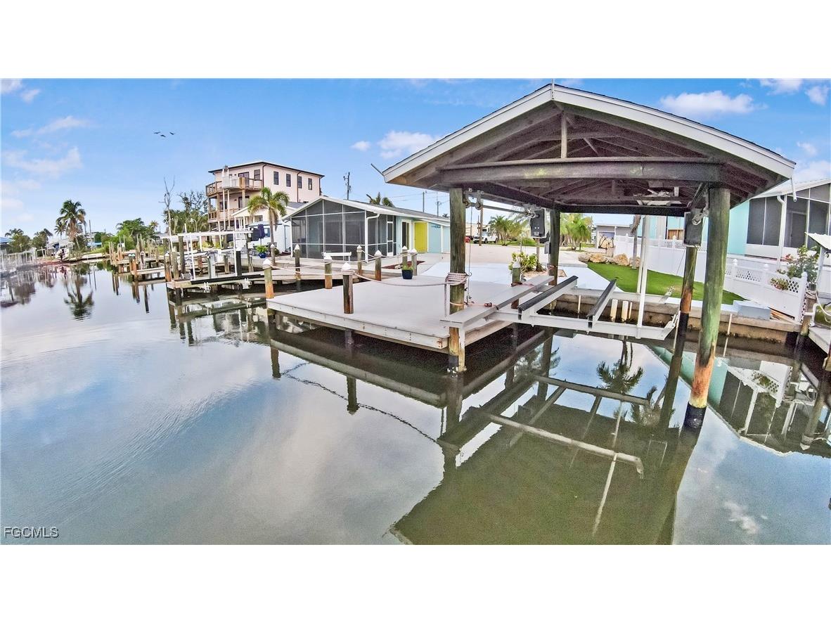 3820 Coconut Drive Saint James City FL 33956 2025015872 image42