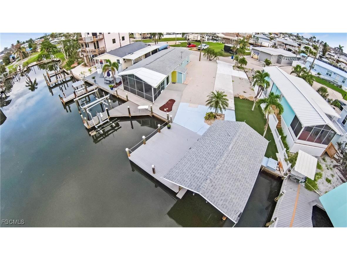 3820 Coconut Drive Saint James City FL 33956 2025015872 image43