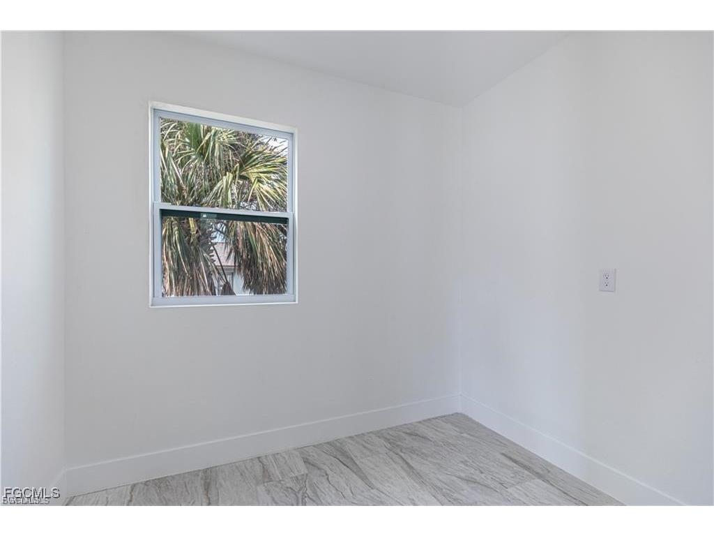 3820 Embers Parkway W Cape Coral FL 33993 2025018507 image7