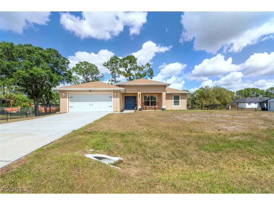 3820 Hillandale Street Fort Myers FL 33905 2026012041 image1