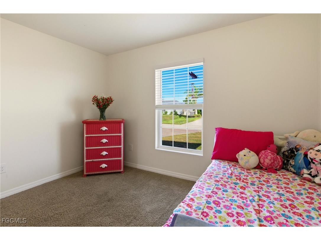 3820 NE 10th Place Cape Coral FL 33909 2025021752 image19