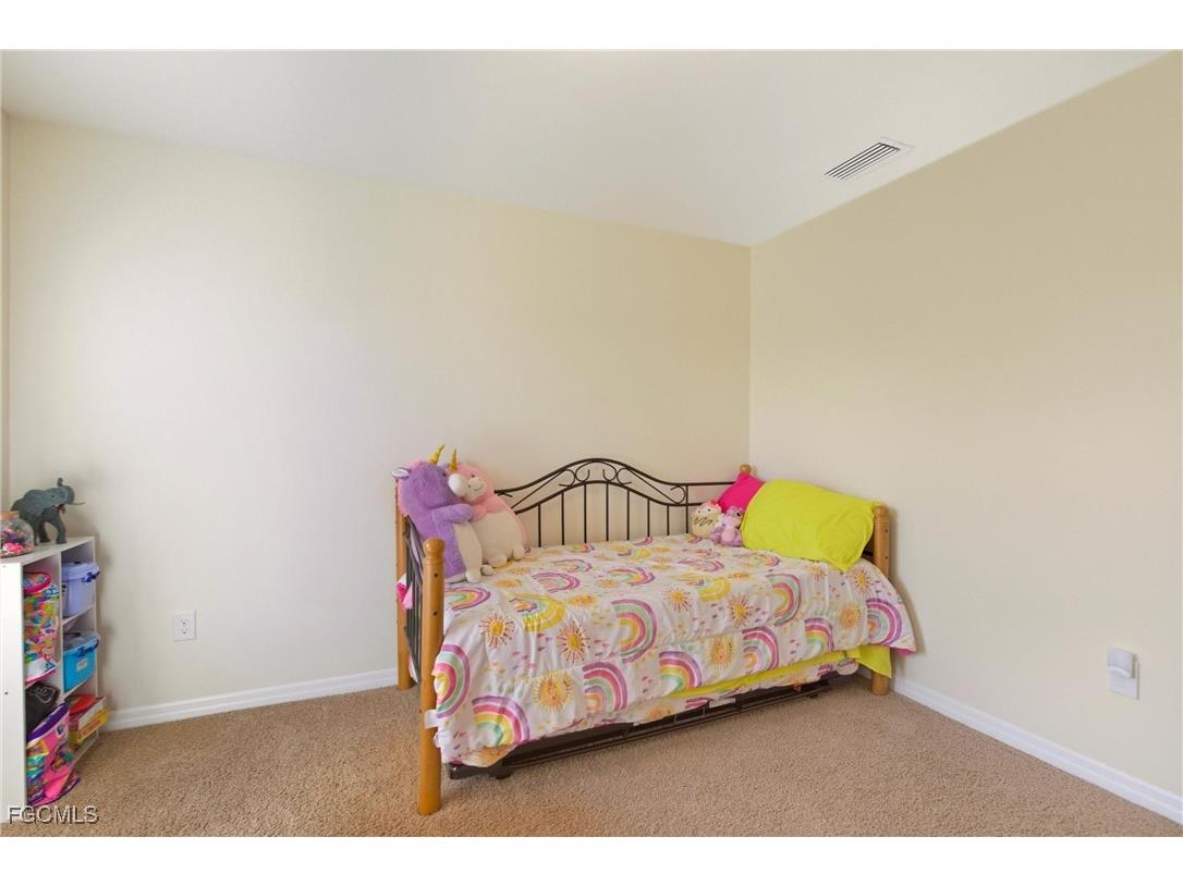 3820 NE 10th Place Cape Coral FL 33909 2025021752 image24