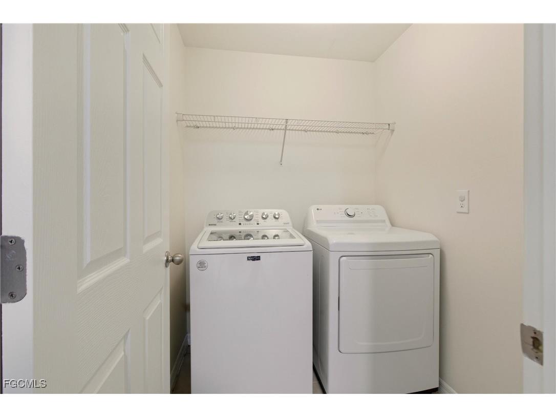 3820 NE 10th Place Cape Coral FL 33909 2025021752 image25