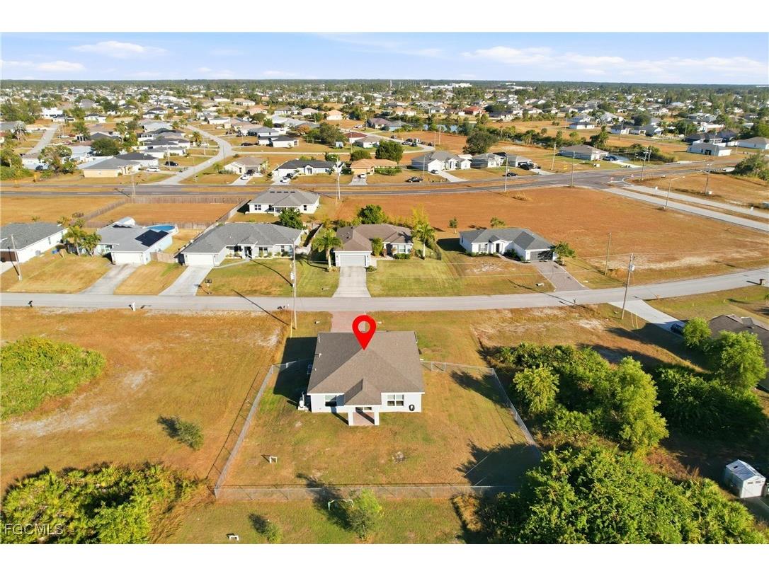 3820 NE 10th Place Cape Coral FL 33909 2025021752 image32