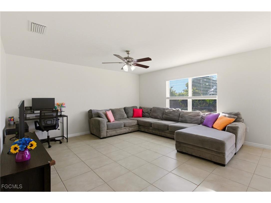 3820 NE 10th Place Cape Coral FL 33909 2025021752 image8