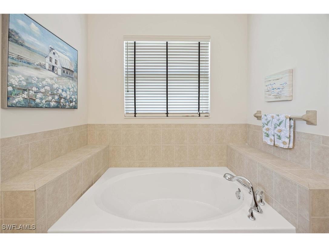 3820 Ruby Way Naples FL 34114 225059117 image20