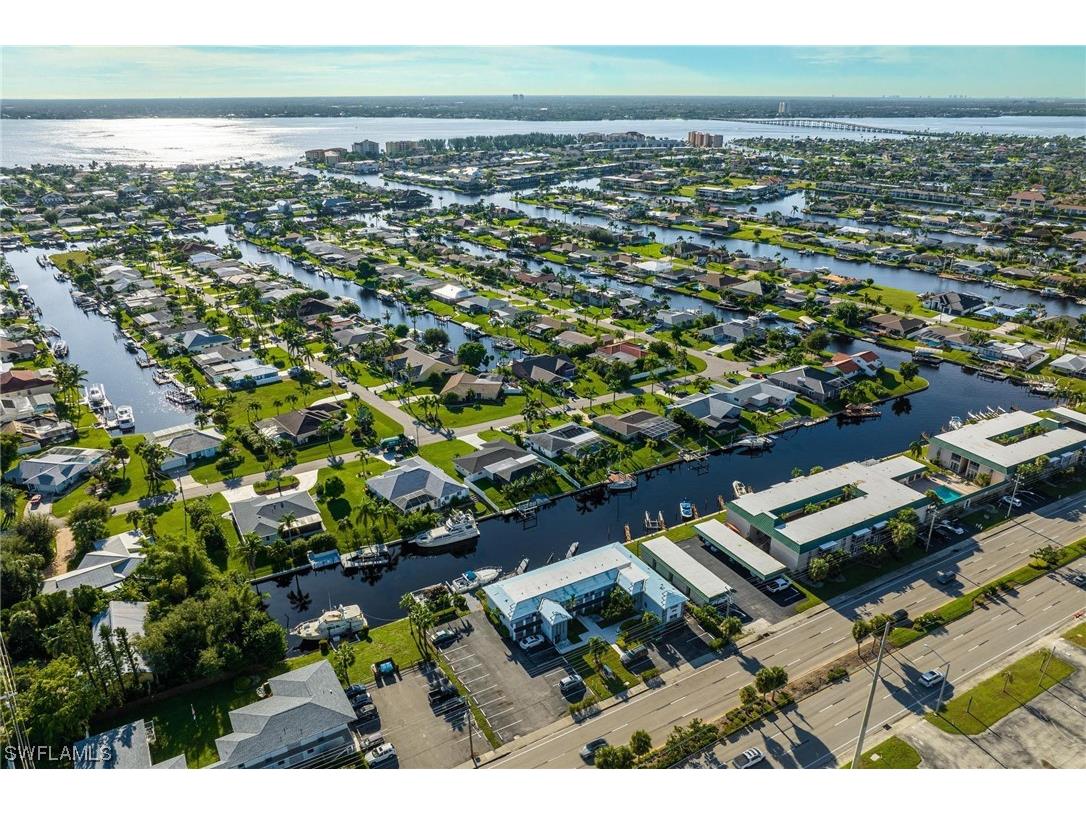 3820 SE 16th Place Cape Coral FL 33904 223070717 image1