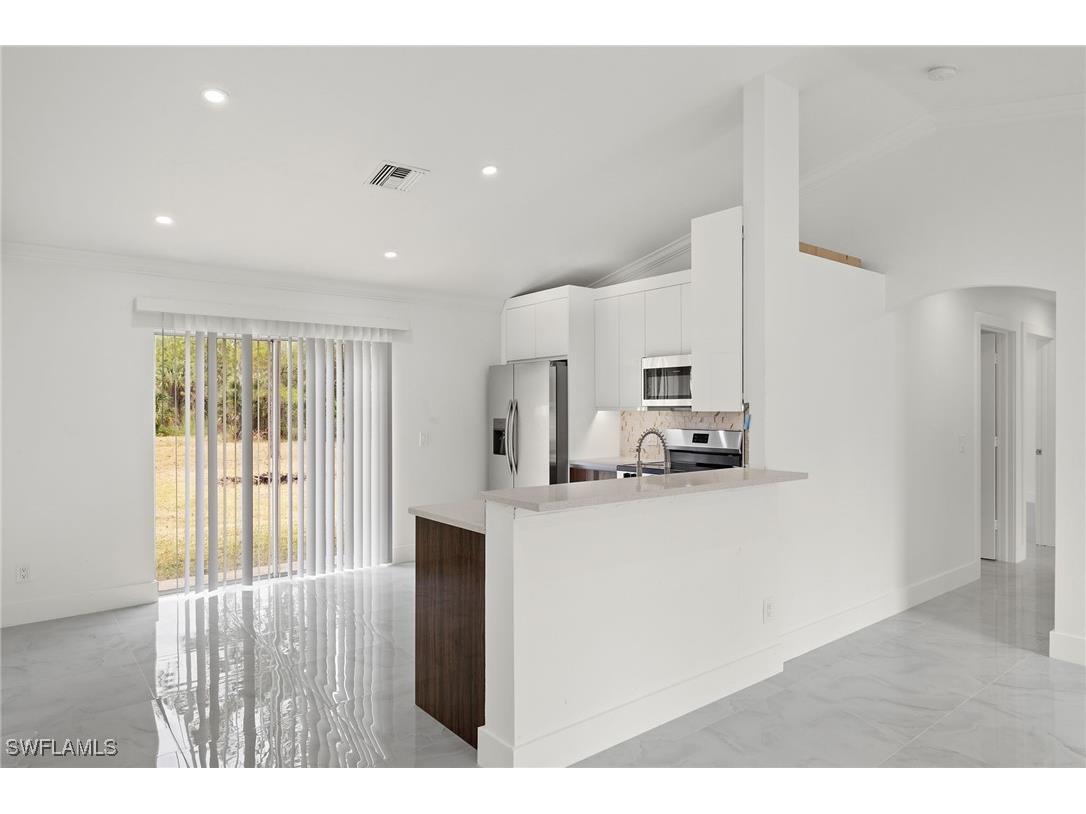 3821 10th Avenue NE Naples FL 34120 225069954 image9