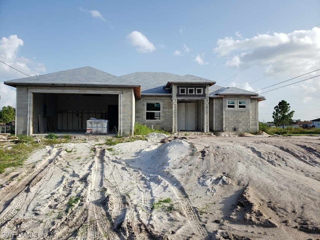 3821 4th Street SW Lehigh Acres FL 33976 223061144 image1