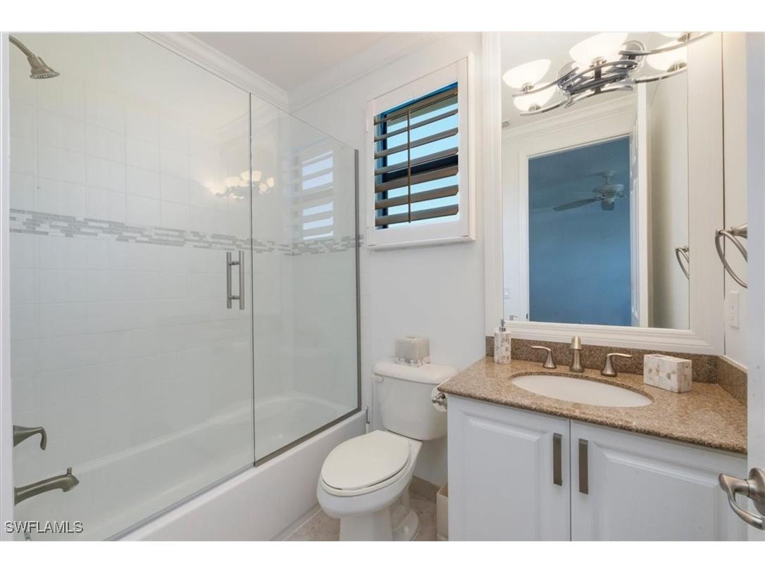 3821 Columbia Court Naples FL 34119 225079278 image21