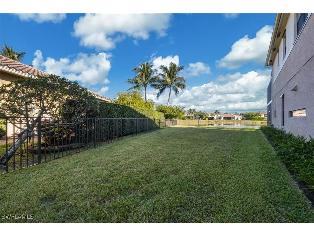 3821 Columbia Court Naples FL 34119 225079278 image27