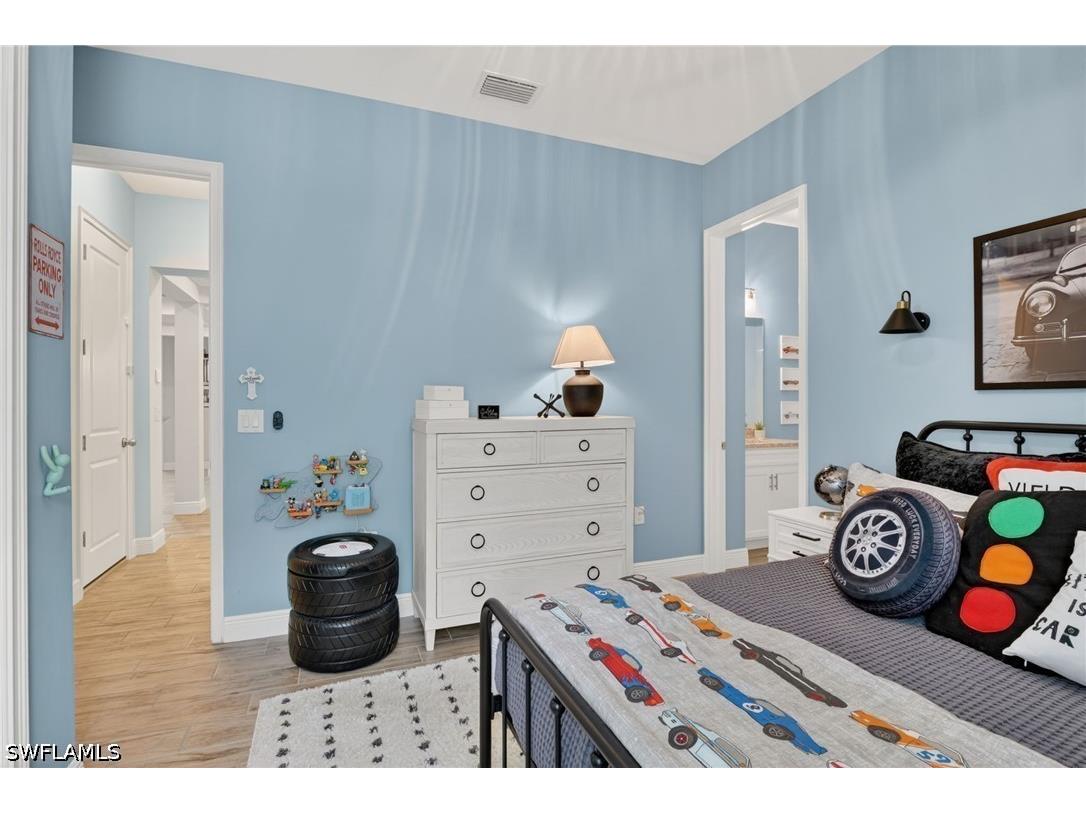 3821 Helmsman Drive Naples FL 34120 226018090 image32