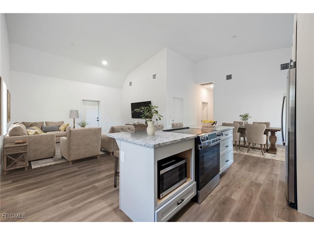 3823 Highlight Street Fort Myers FL 33905 2025013410 image11