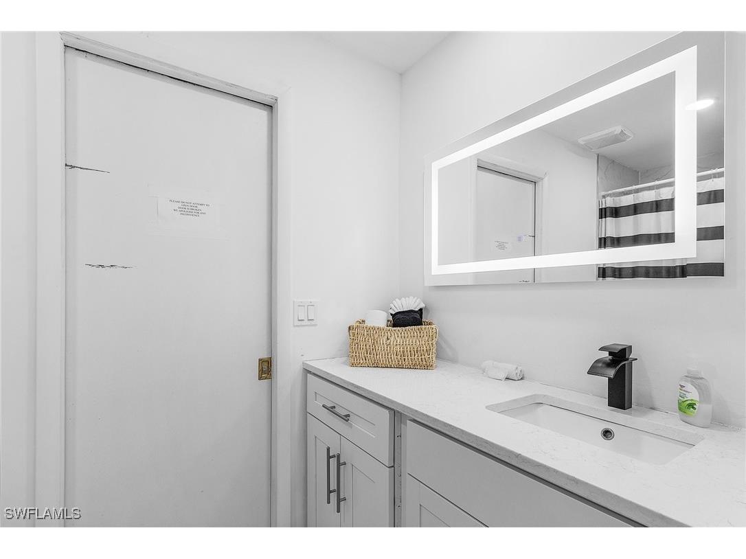 3823 Palm Tree Boulevard Cape Coral FL 33904 225056872 image18