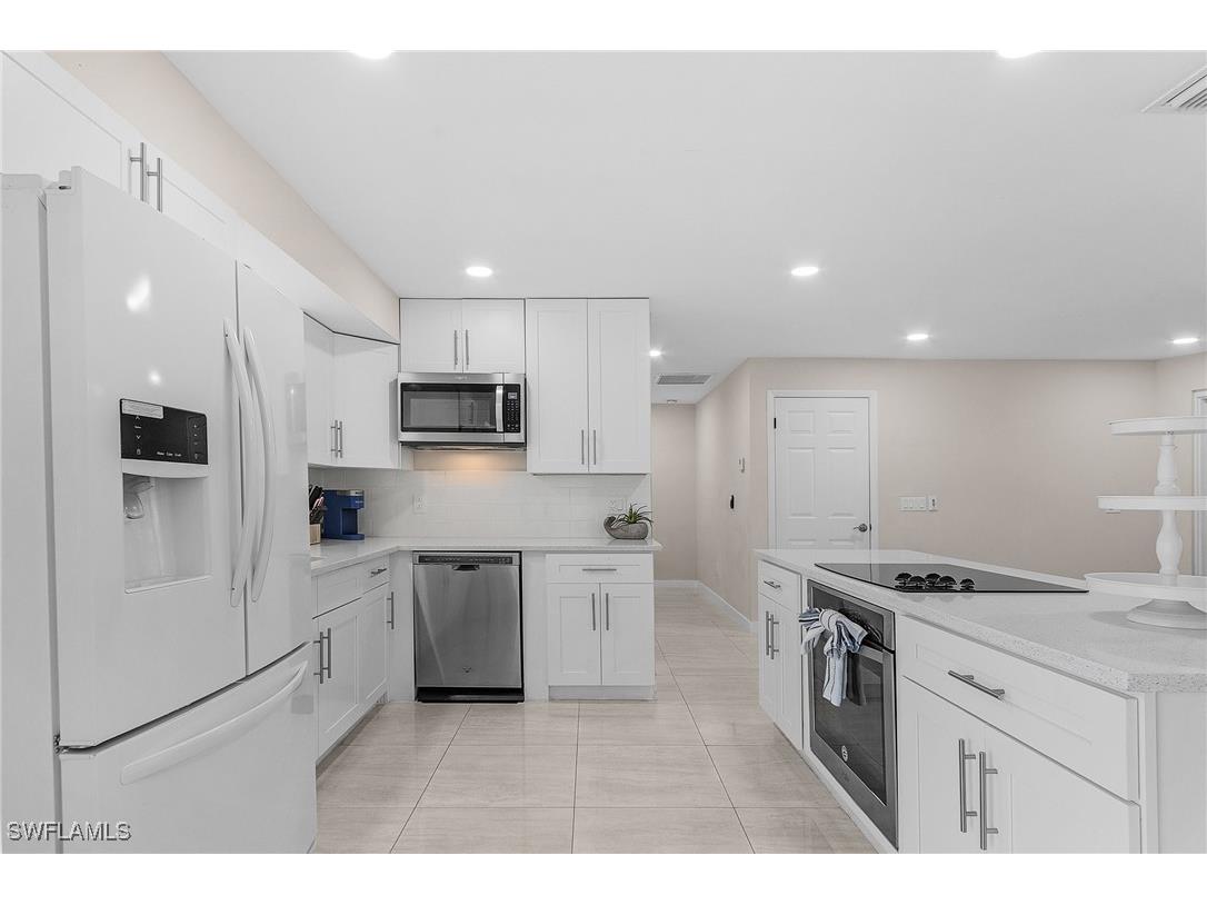 3823 Palm Tree Boulevard Cape Coral FL 33904 225056872 image9