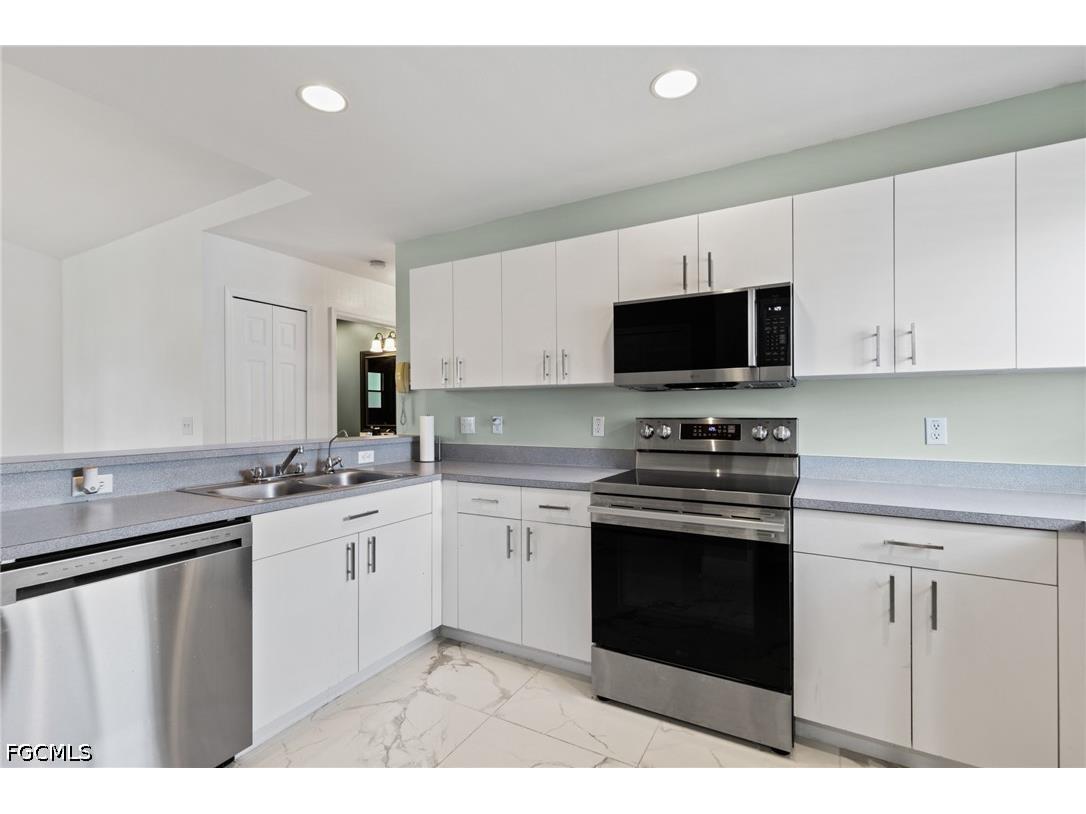 3824 SW 10th Place Cape Coral FL 33914 2026021934 image15
