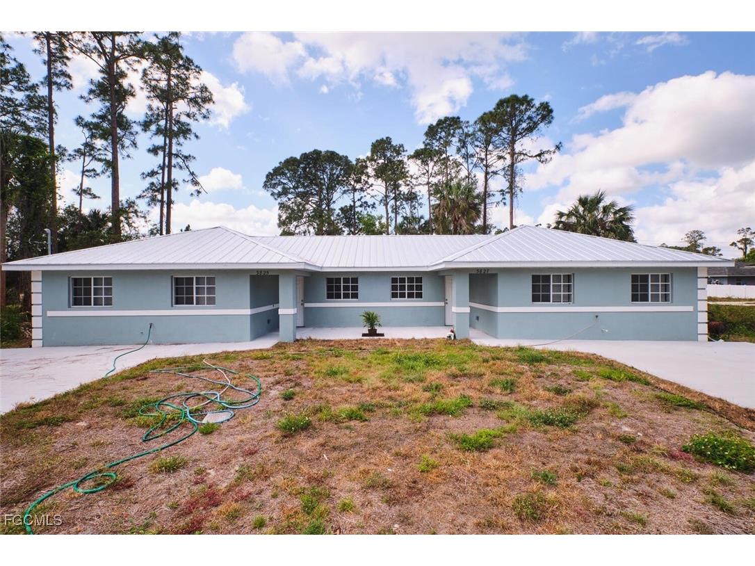 3825 Hollycrest Street Fort Myers FL 33905 2025011163 image1